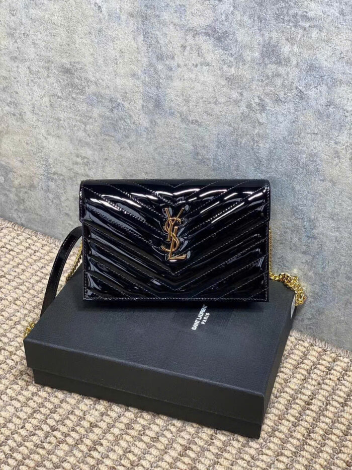 Saint Laurent Shoulder Bags
