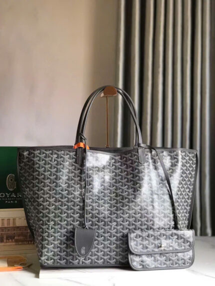 Goyard Anjou Saint Louis