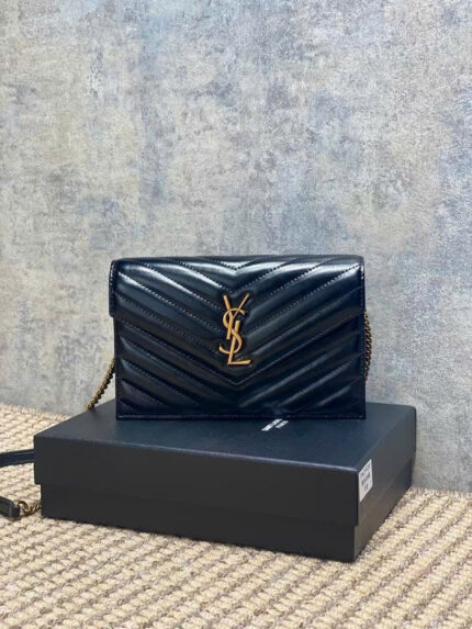 Saint Laurent Shoulder Bags
