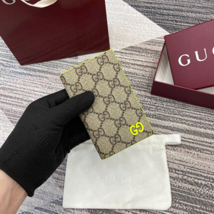 Gucci GG Supreme Wallet