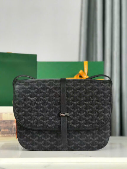 Goyard Belvédère Shoulder Bags