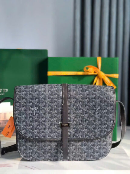 Goyard Belvédère Shoulder Bags
