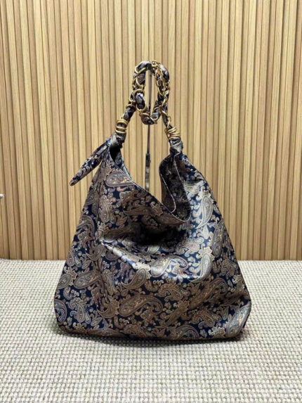 Saint Laurent Cassandre Hobo