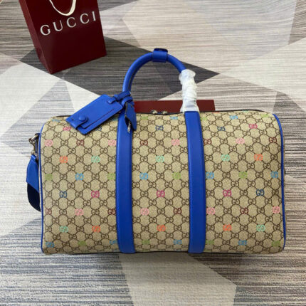 Gucci GG Supreme Savoy